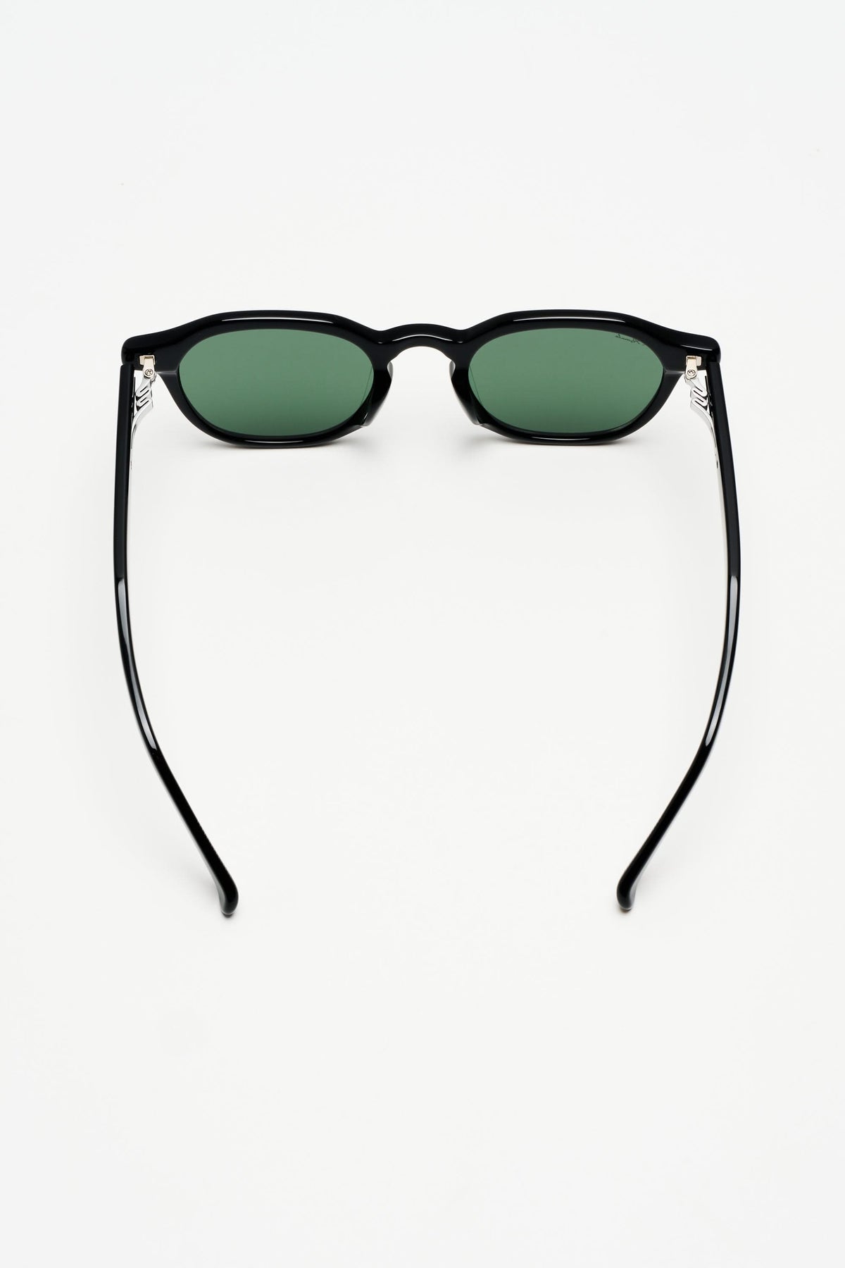 #COLOR_YORK · EMERALD